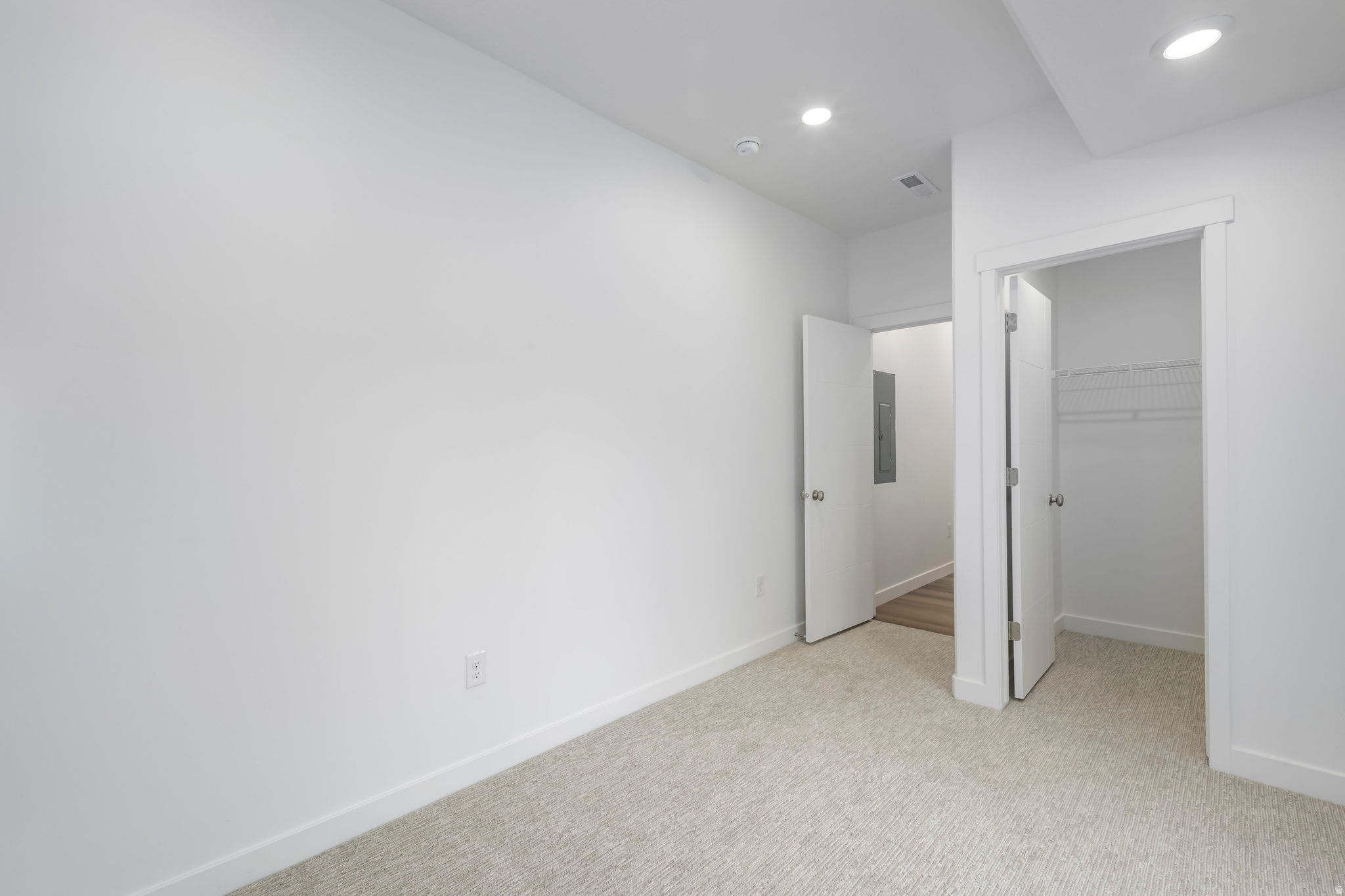 BISHOP PLACE - Residential