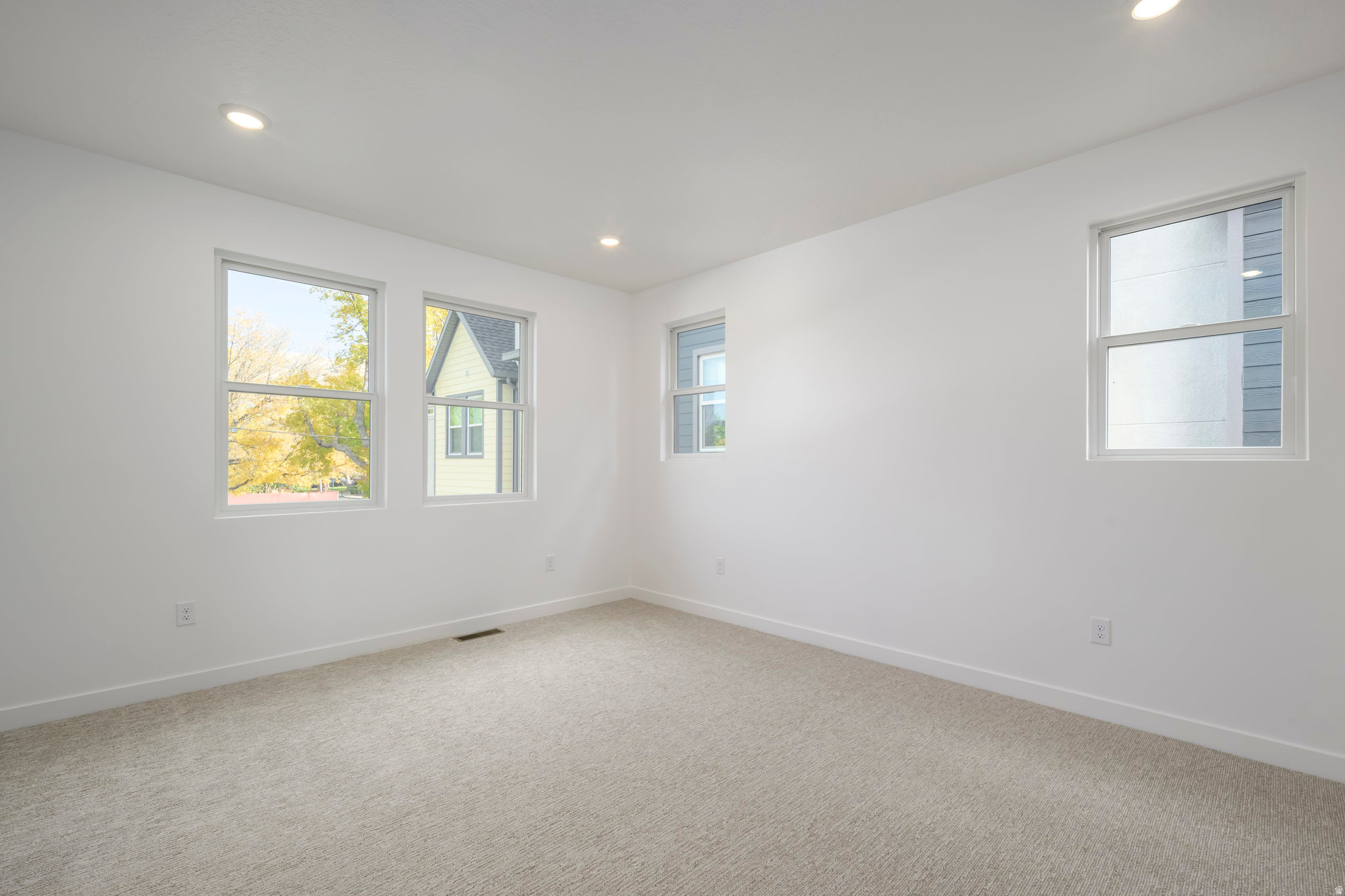 BISHOP PLACE - Residential