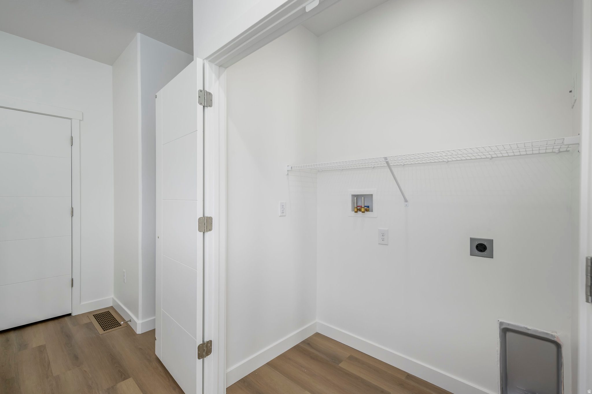 BISHOP PLACE - Residential