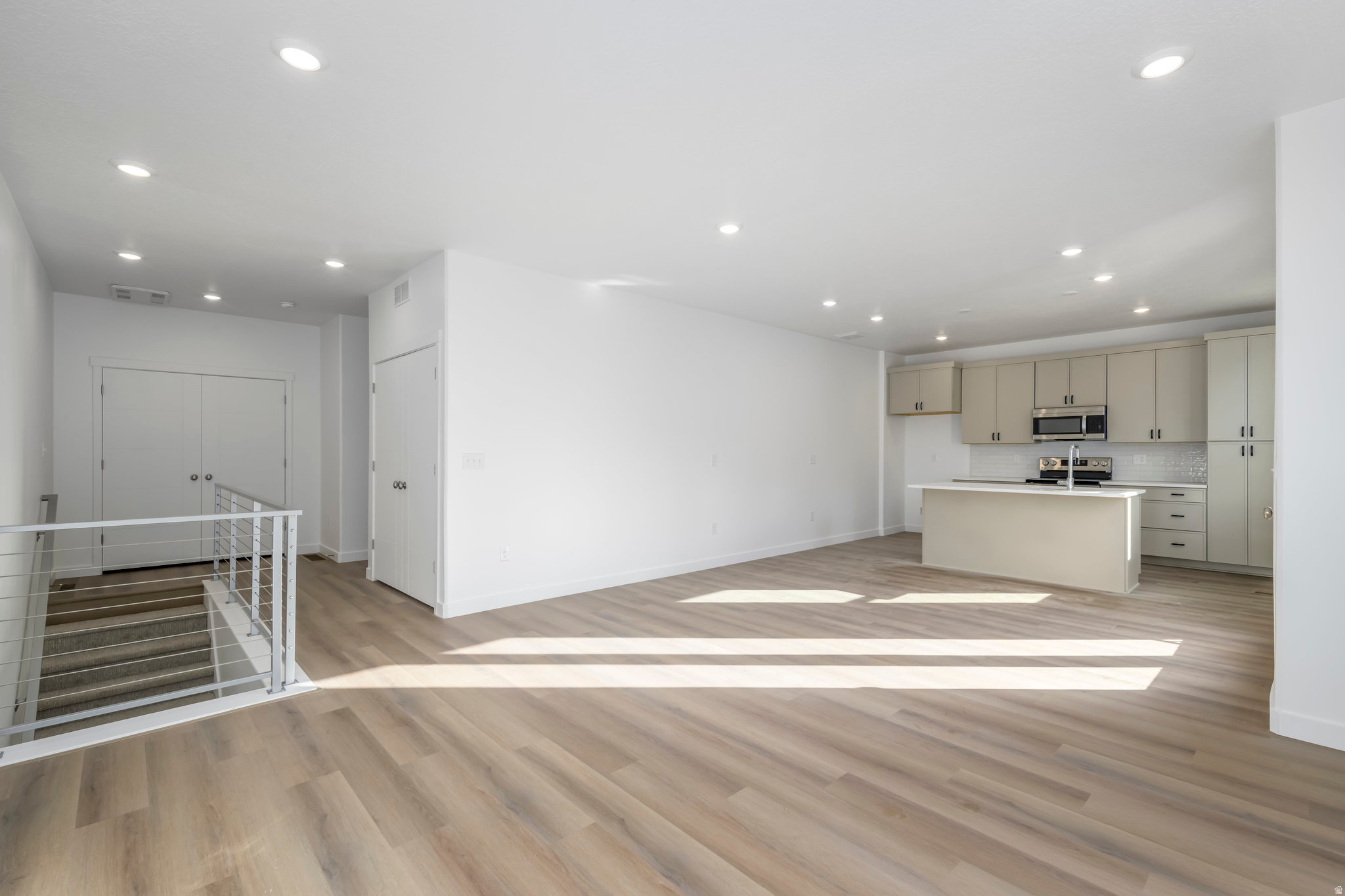 BISHOP PLACE - Residential