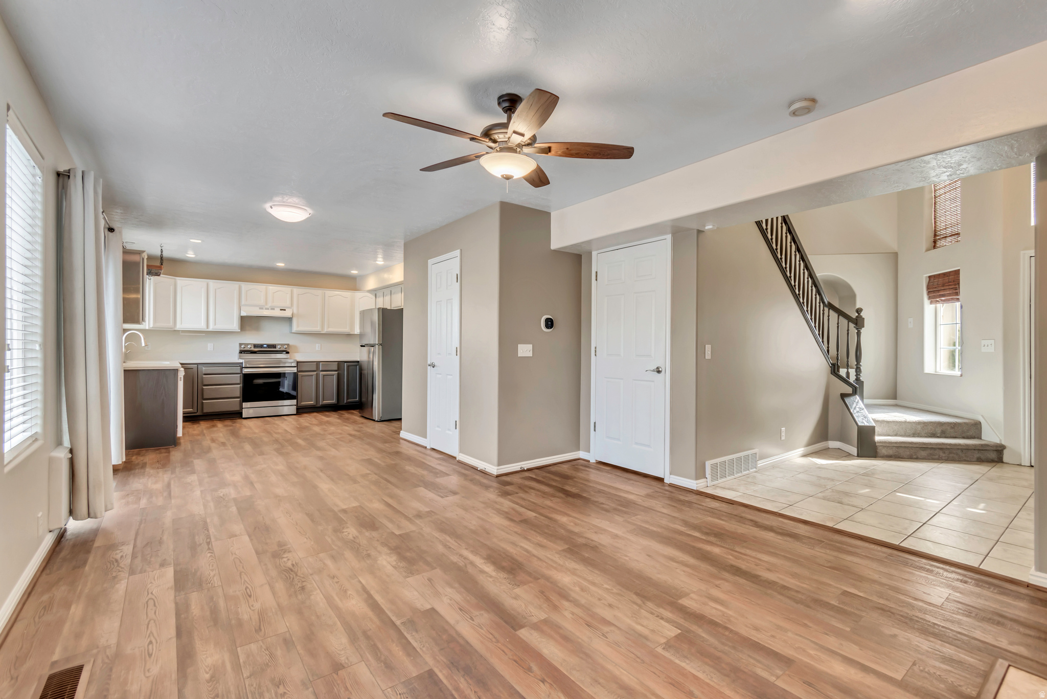 ASPENS CONDOMINIUMS - Residential