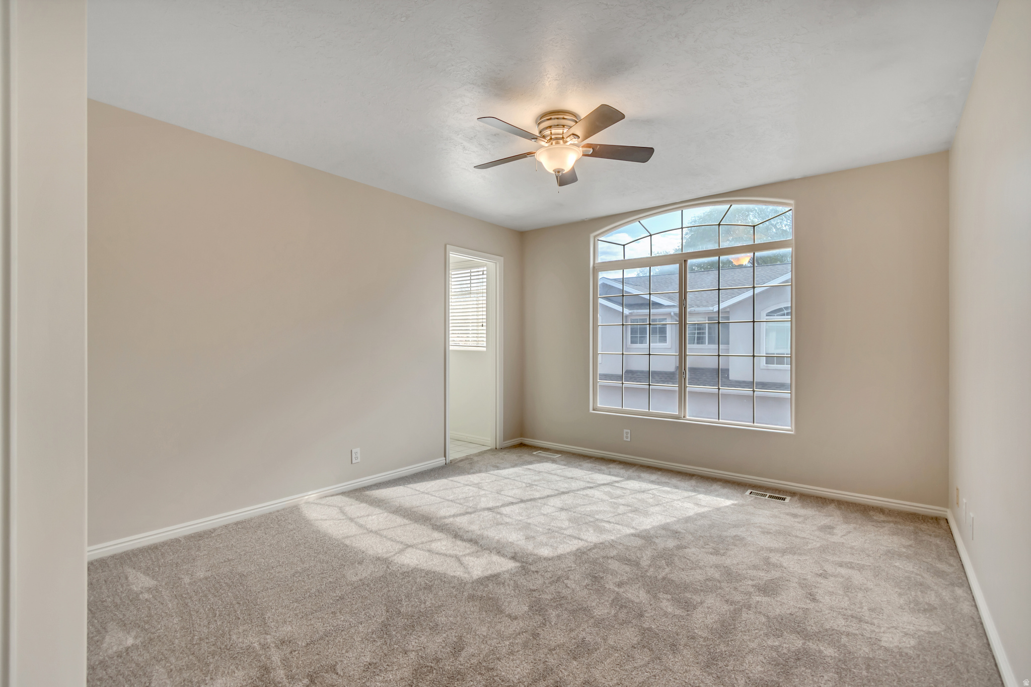 ASPENS CONDOMINIUMS - Residential