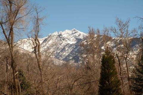 Photo of 2323 E WALKER LN, Holladay, UT 84117 (MLS # 2142671)