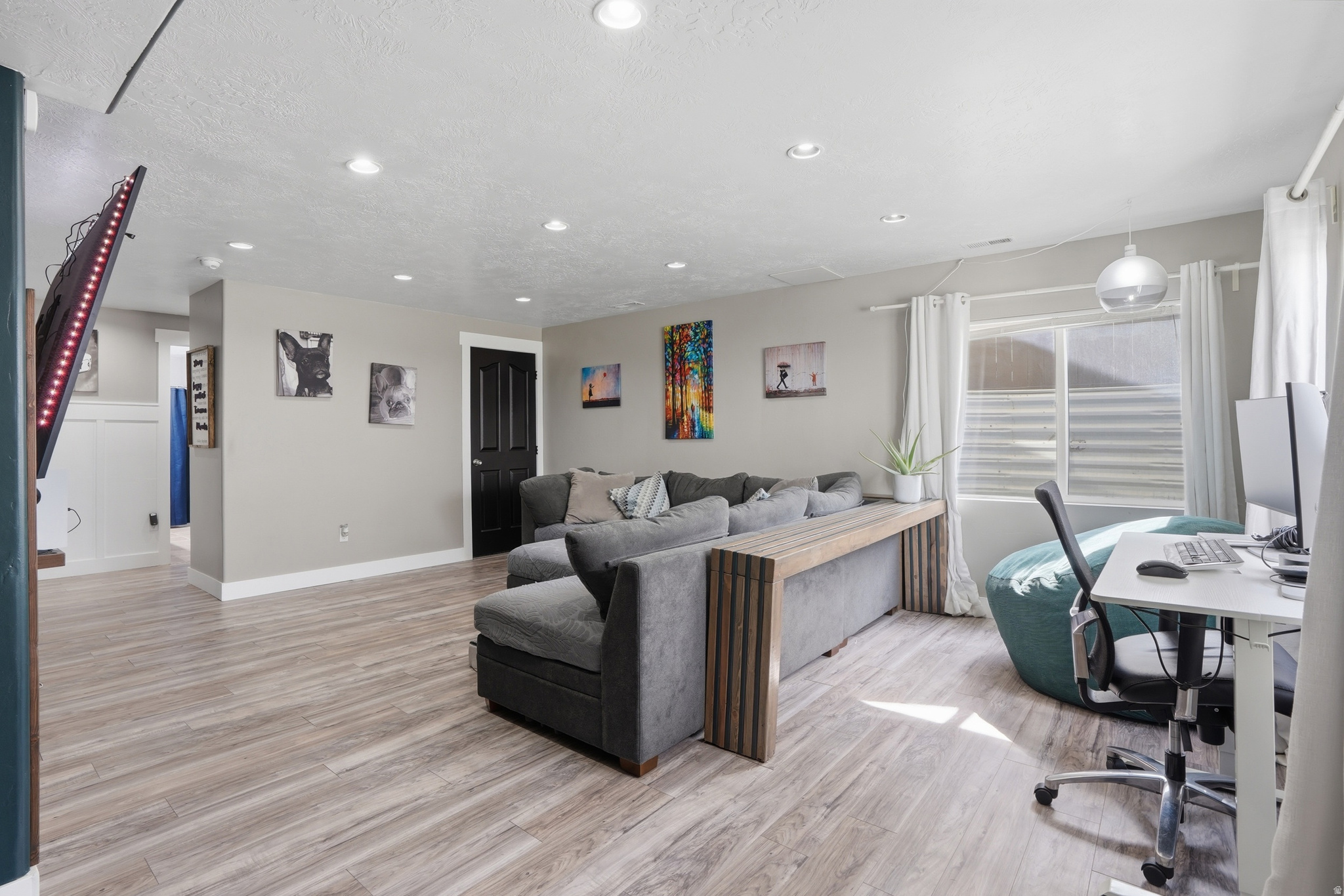 WESTERN SPRINGS - Residential