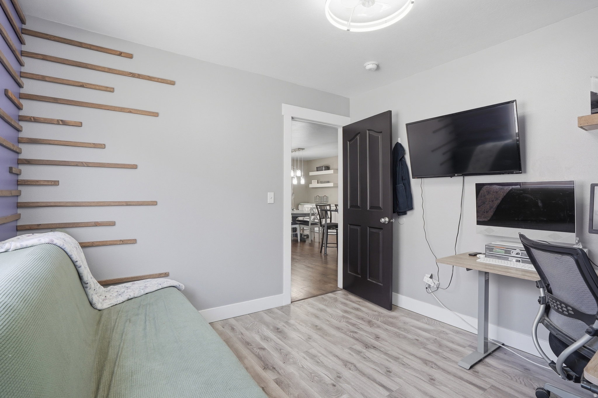 WESTERN SPRINGS - Residential