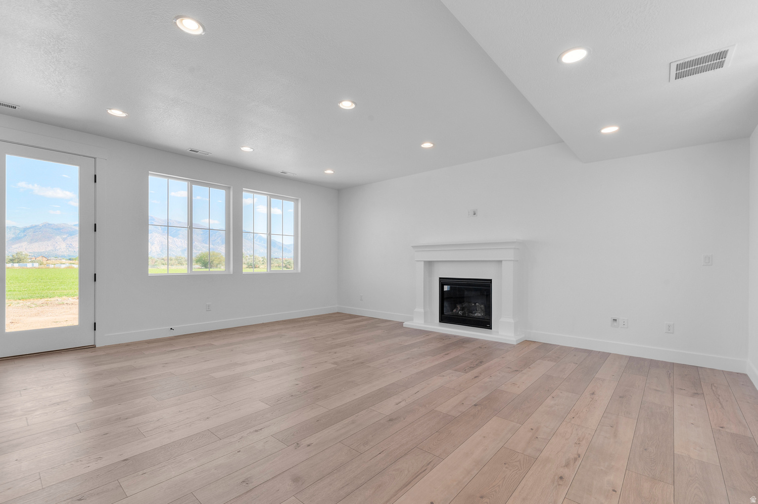 FAIRHAVEN 425 - Residential