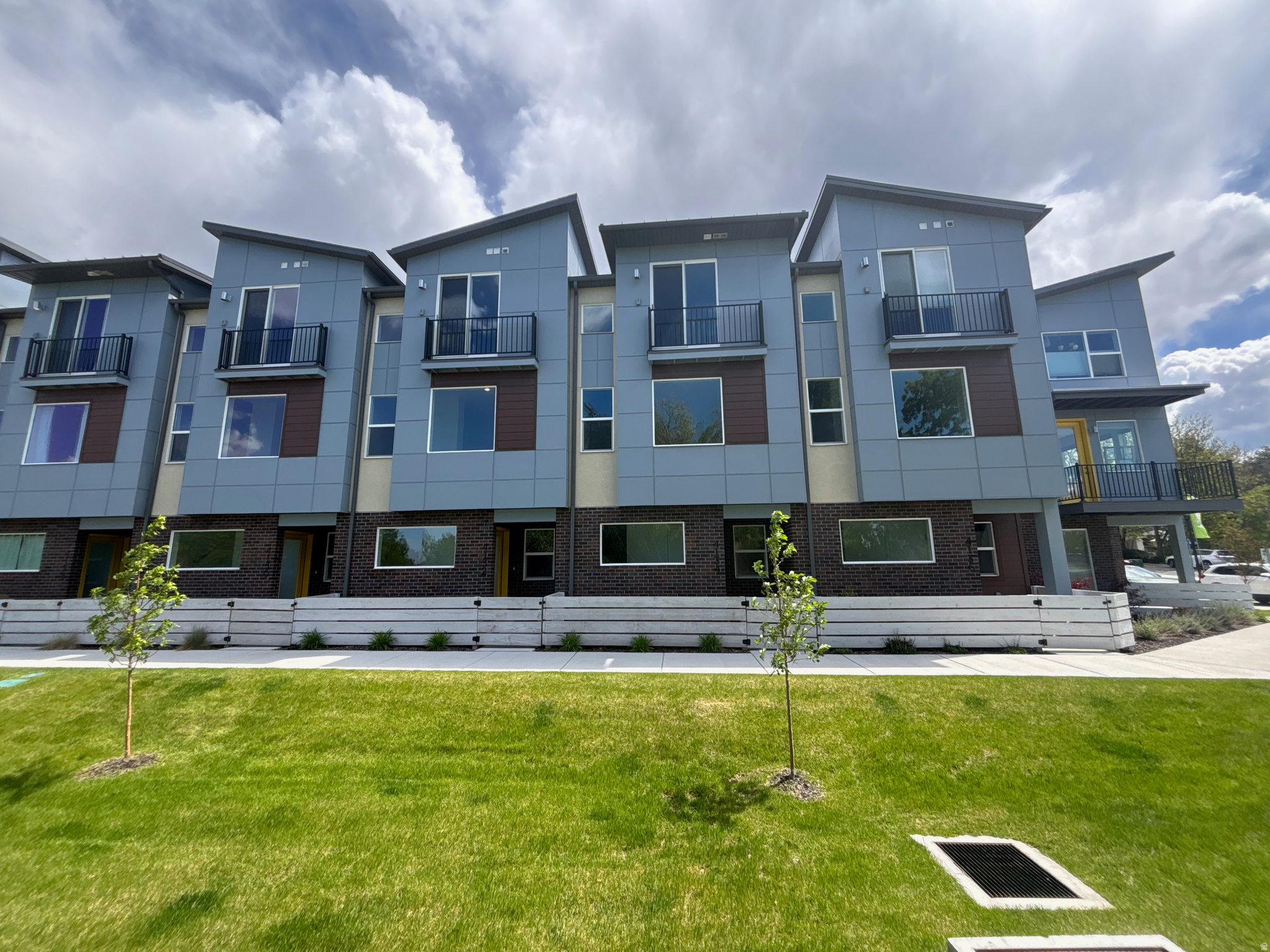 AXIS TOWNHOMES - Residential