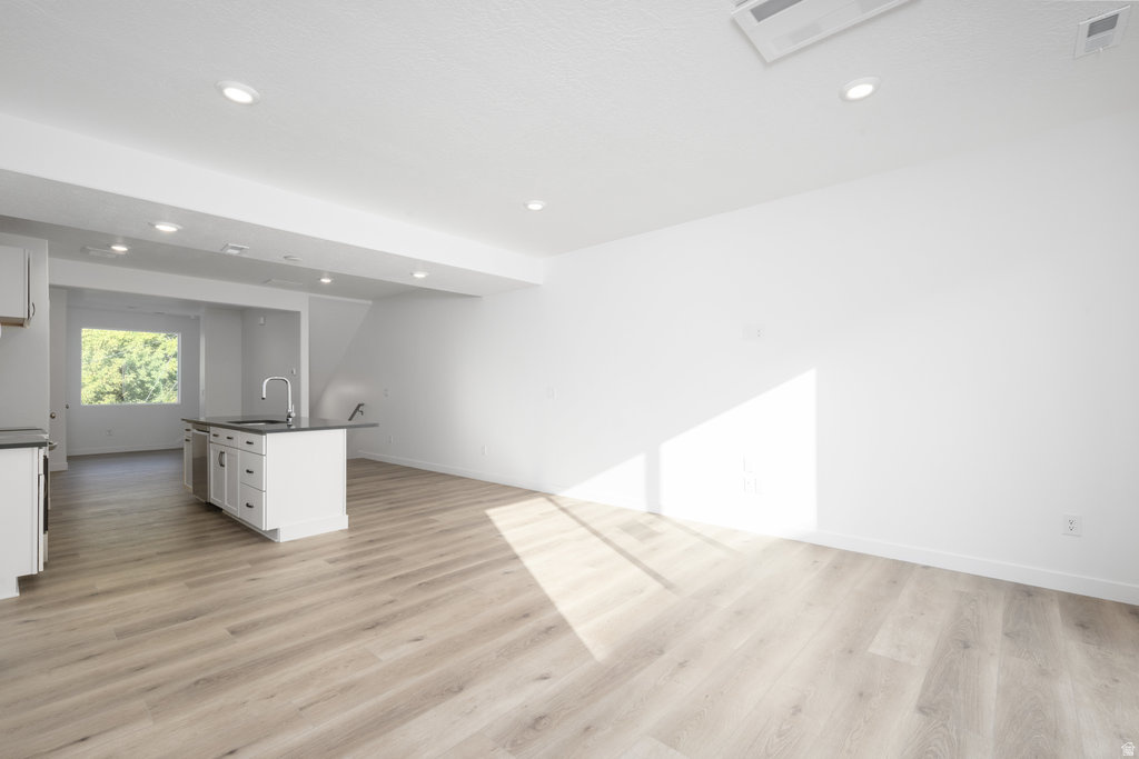 AXIS TOWNHOMES - Residential