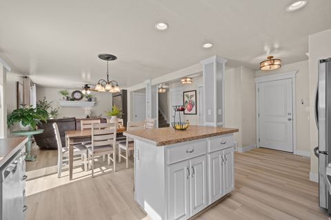Tiny photo for 384 S GRANITE CIR, Santaquin, UT 84655 (MLS # 2173892)