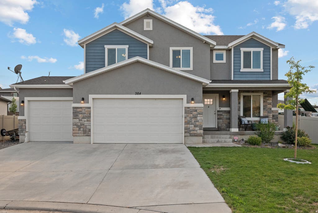 Photo of 384 S GRANITE CIR, Santaquin, UT 84655 (MLS # 2173892)