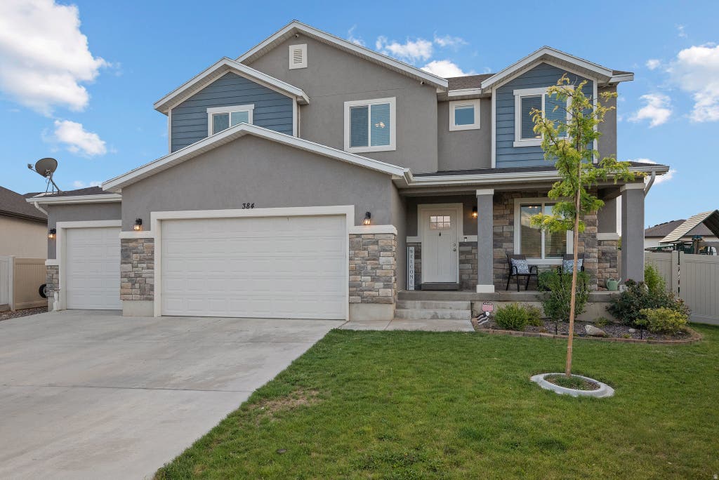Photo of 384 S GRANITE CIR, Santaquin, UT 84655 (MLS # 2173892)
