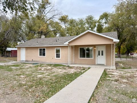 Photo of 294 S 300 W, Delta, UT 84624 (MLS # 2119552) Photo of 294 S 300 W, Delta, UT 84624 (MLS # 2119552)