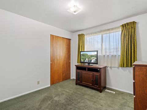 Tiny photo for 1744 ALFRED DR, Layton, UT 84041 (MLS # 2137610)