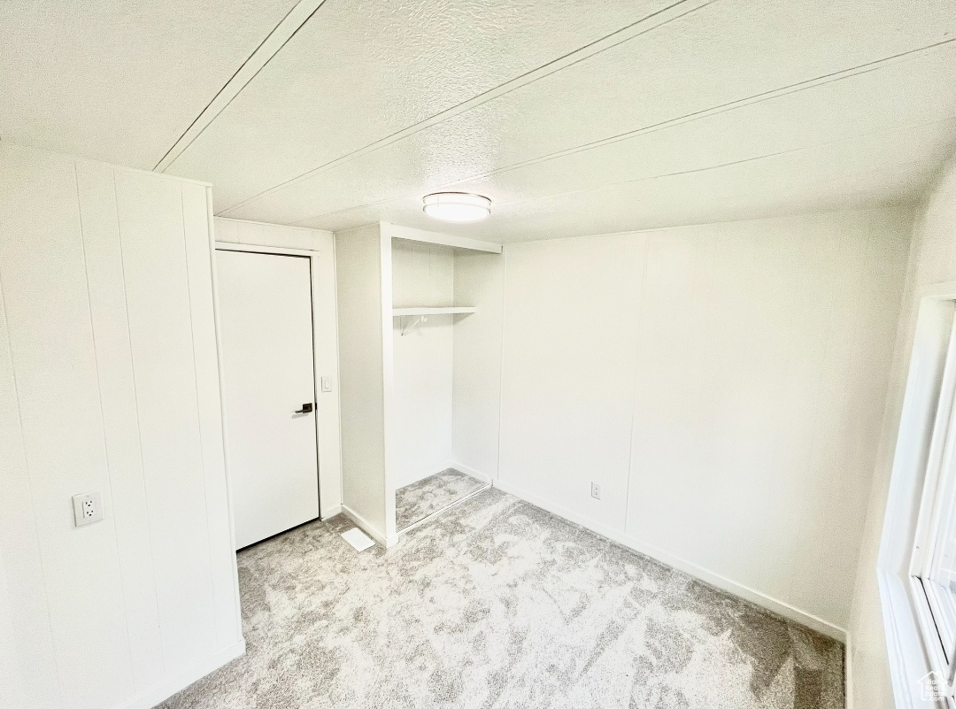 ALL SEASONS - Residential