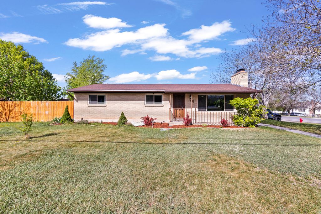 Photo of 20 S COLEMAN ST, Tooele, UT 84074 (MLS # 2150493)