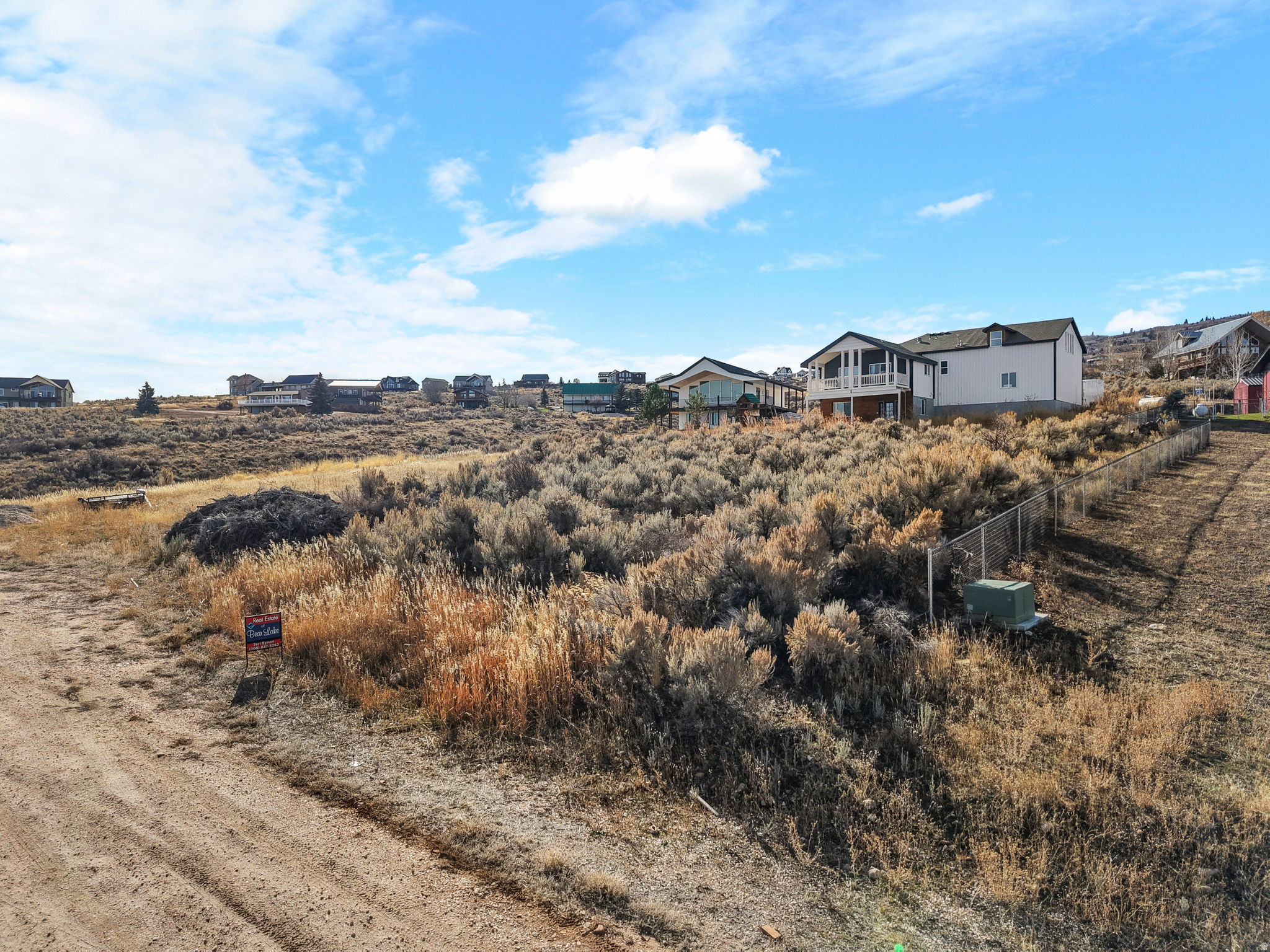 GOLF COURSE SUB - Land