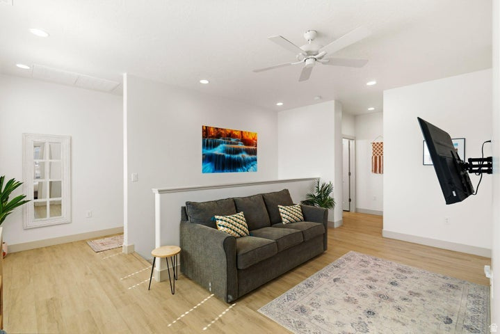 HERITAGE POINTE - Residential