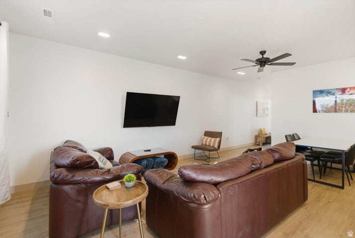 HERITAGE POINTE - Residential