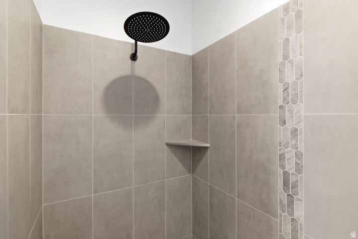 HERITAGE POINTE - Residential