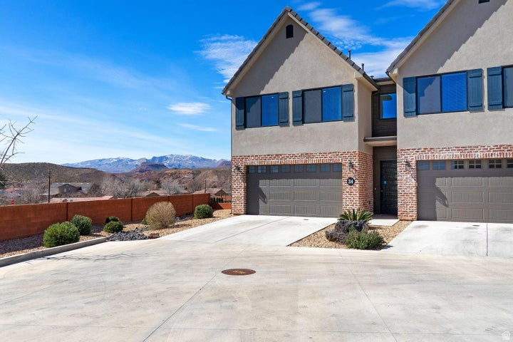 HERITAGE POINTE - Residential