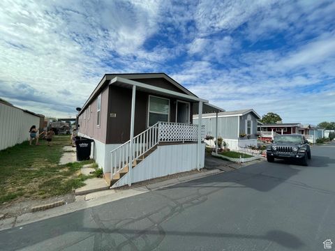 Tiny photo for 2585 W 2720 S #109, West Valley City, UT 84119 (MLS # 2112917)