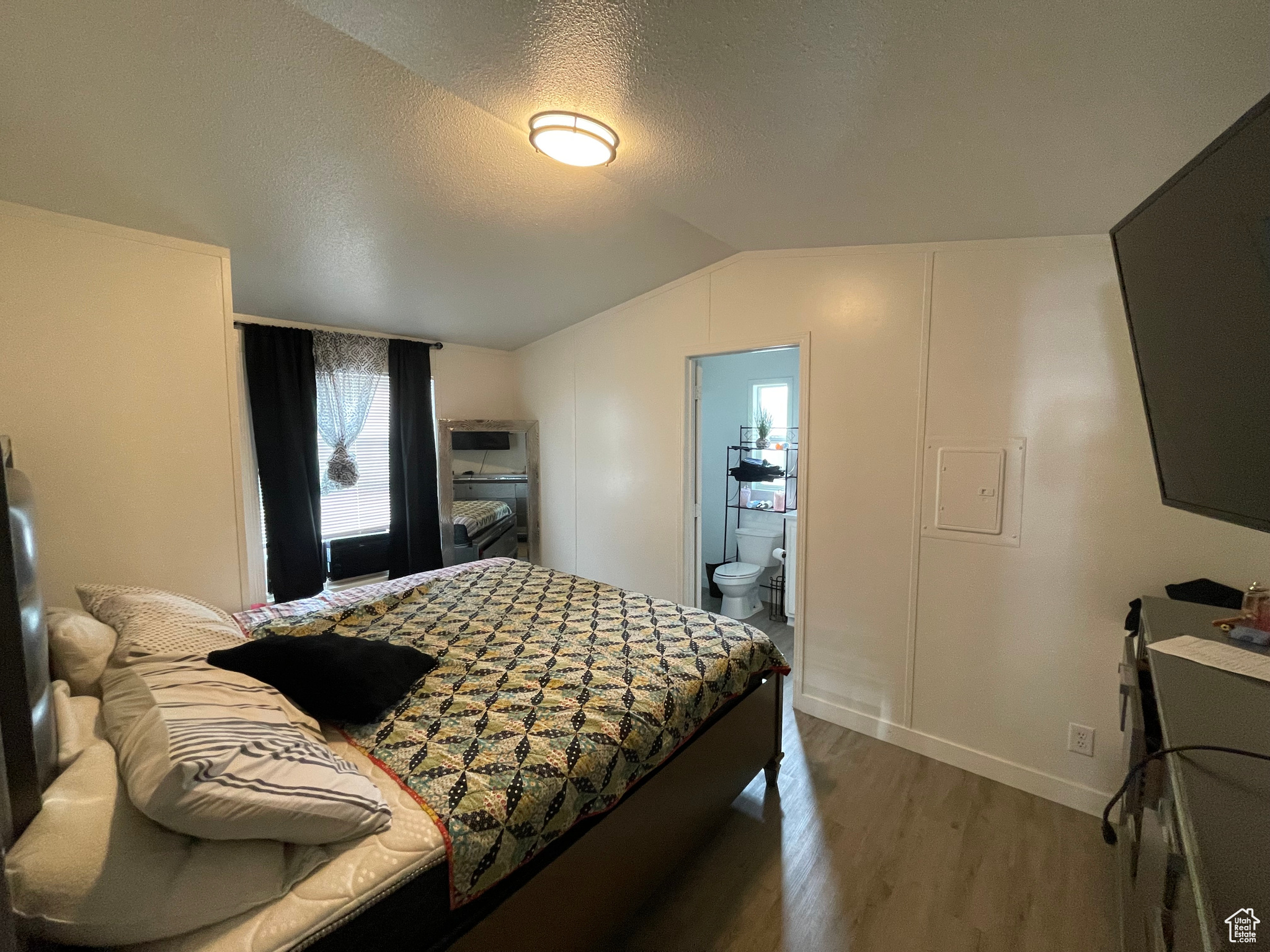 MOUNTAIN VIEW - Residential
