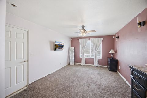 Tiny photo for 961 YORK DR, North Salt Lake, UT 84054 (MLS # 2142767)