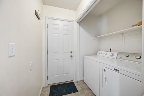 Tiny photo for 961 YORK DR, North Salt Lake, UT 84054 (MLS # 2142767)