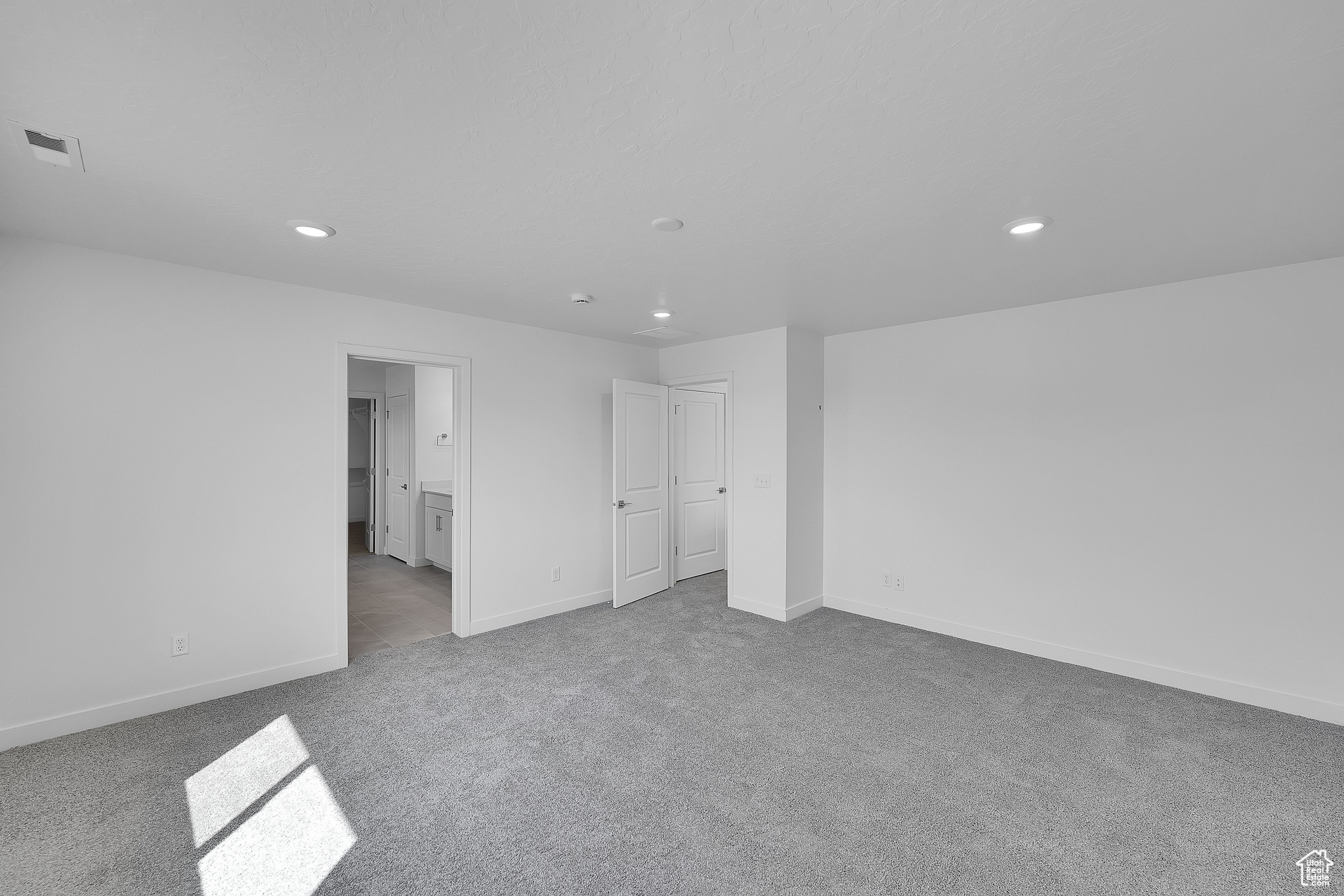 PONY EXPRESS ESTATES - Residential