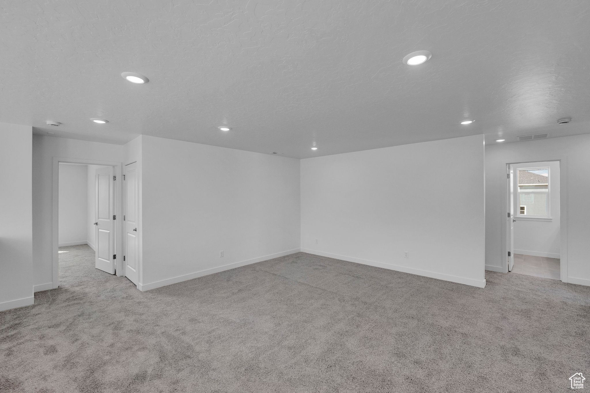 PONY EXPRESS ESTATES - Residential