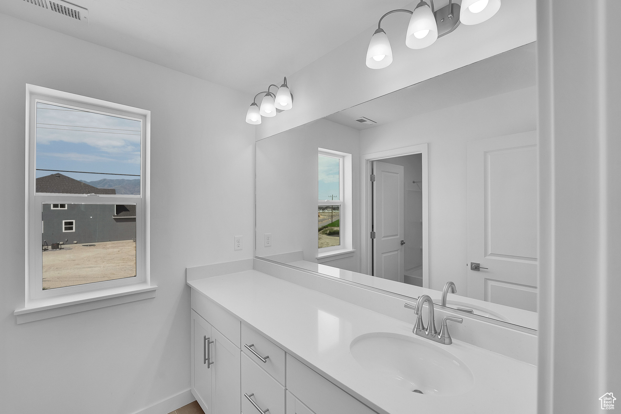 PONY EXPRESS ESTATES - Residential