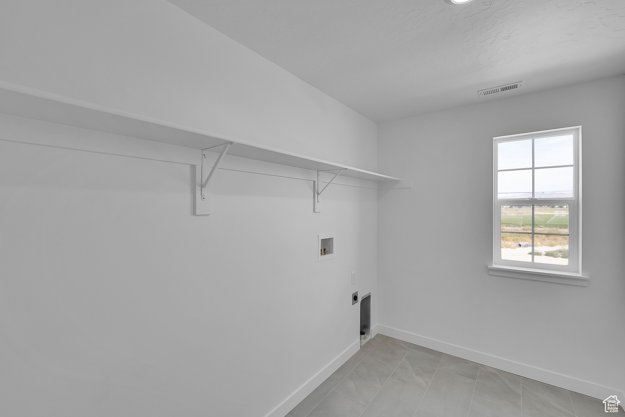 PONY EXPRESS ESTATES - Residential