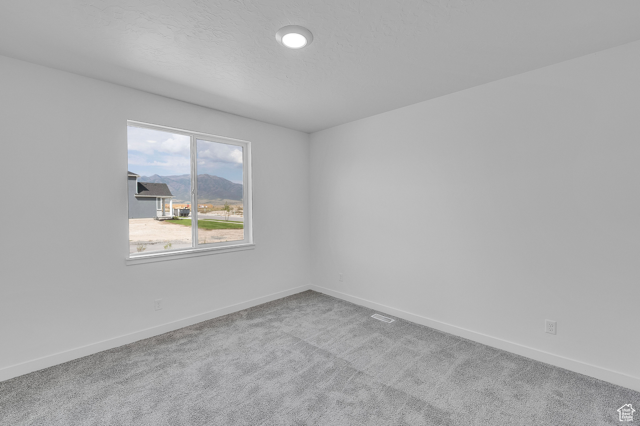 PONY EXPRESS ESTATES - Residential