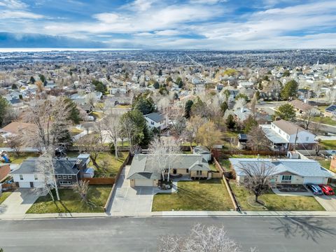 Tiny photo for 967 N 1020 E, Pleasant Grove, UT 84062 (MLS # 2141597)