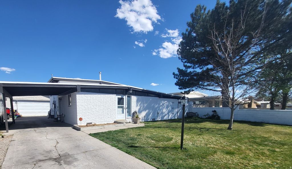 Photo of 5123 LAMBETH ST, Salt Lake City, UT 84118 (MLS # 2146025)