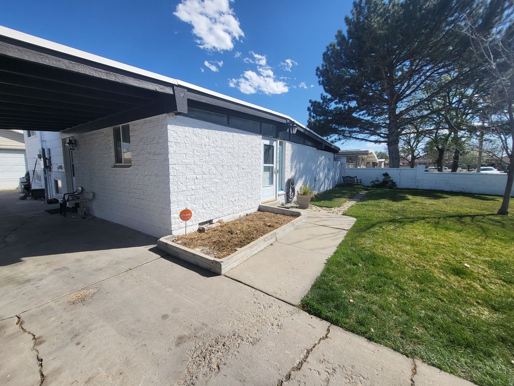 Photo of 5123 LAMBETH ST, Salt Lake City, UT 84118 (MLS # 2146025)