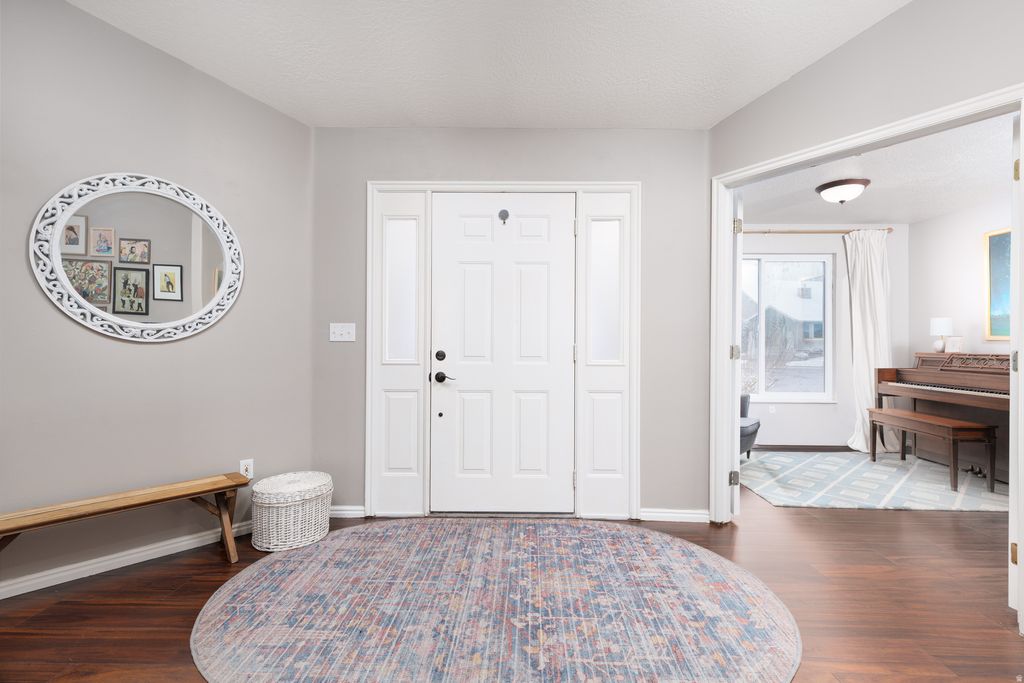 Photo of 4533 W SPRING CIR, Cedar Hills, UT 84062 (MLS # 2125975)