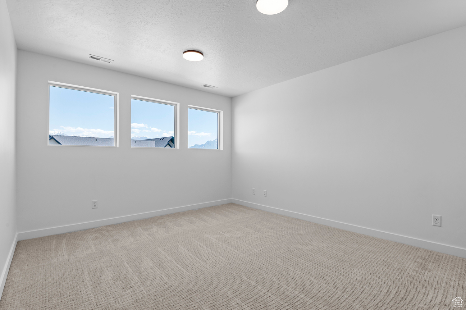 HOLBROOK SCANDIA 3318 - Residential