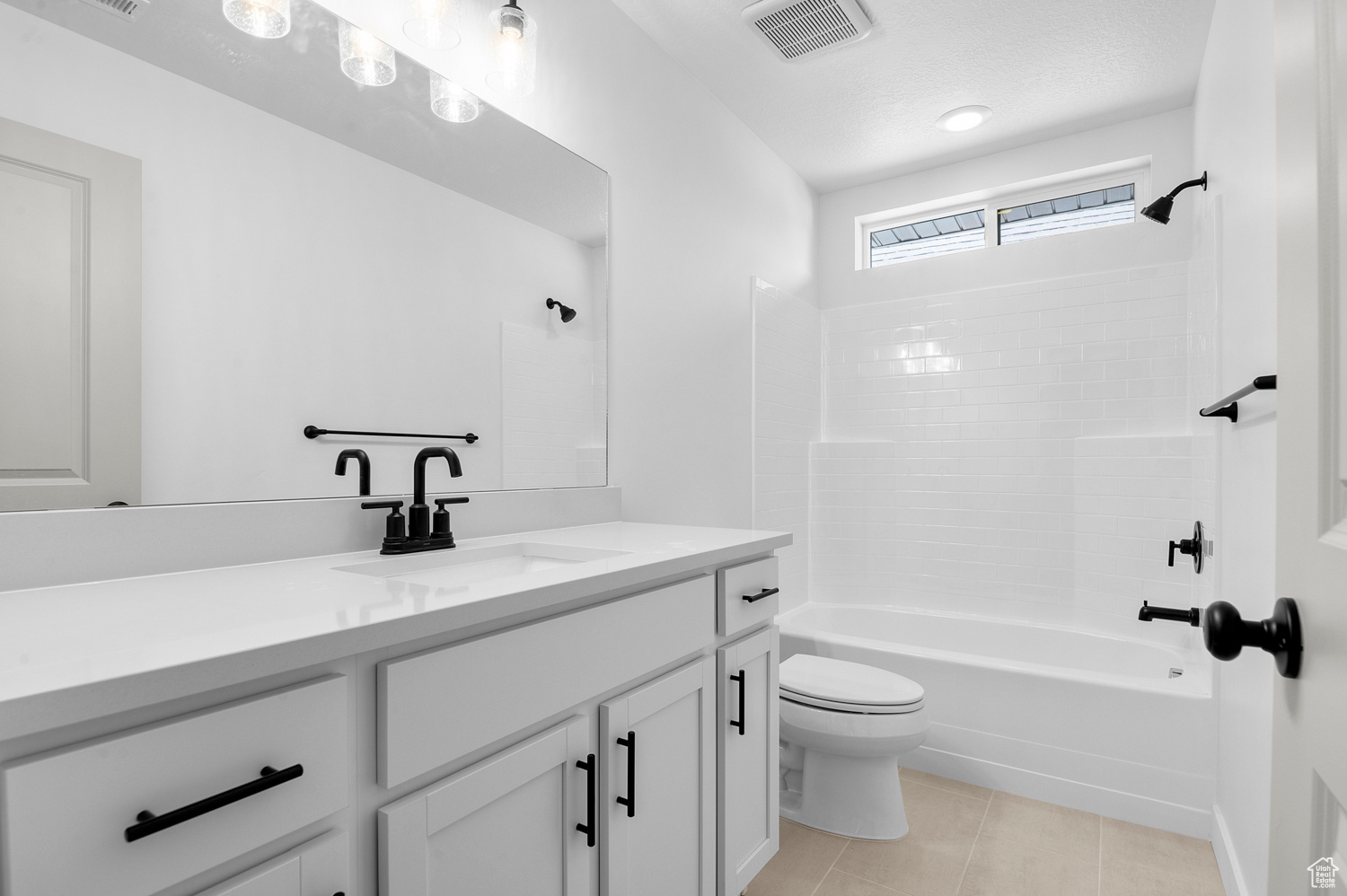 HOLBROOK SCANDIA 3318 - Residential