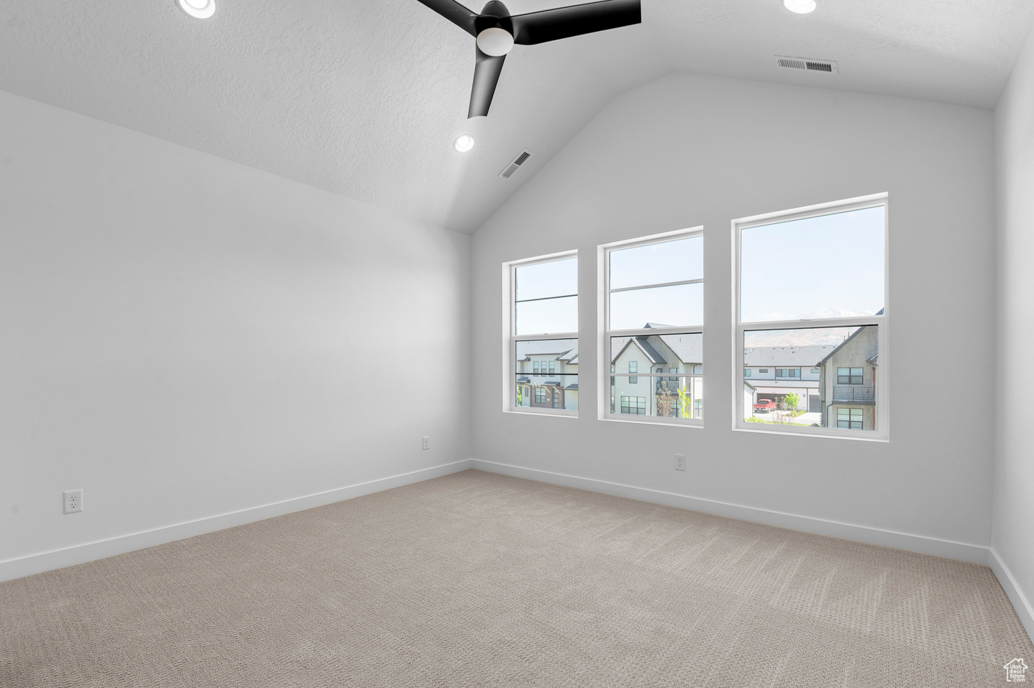 HOLBROOK SCANDIA 3318 - Residential