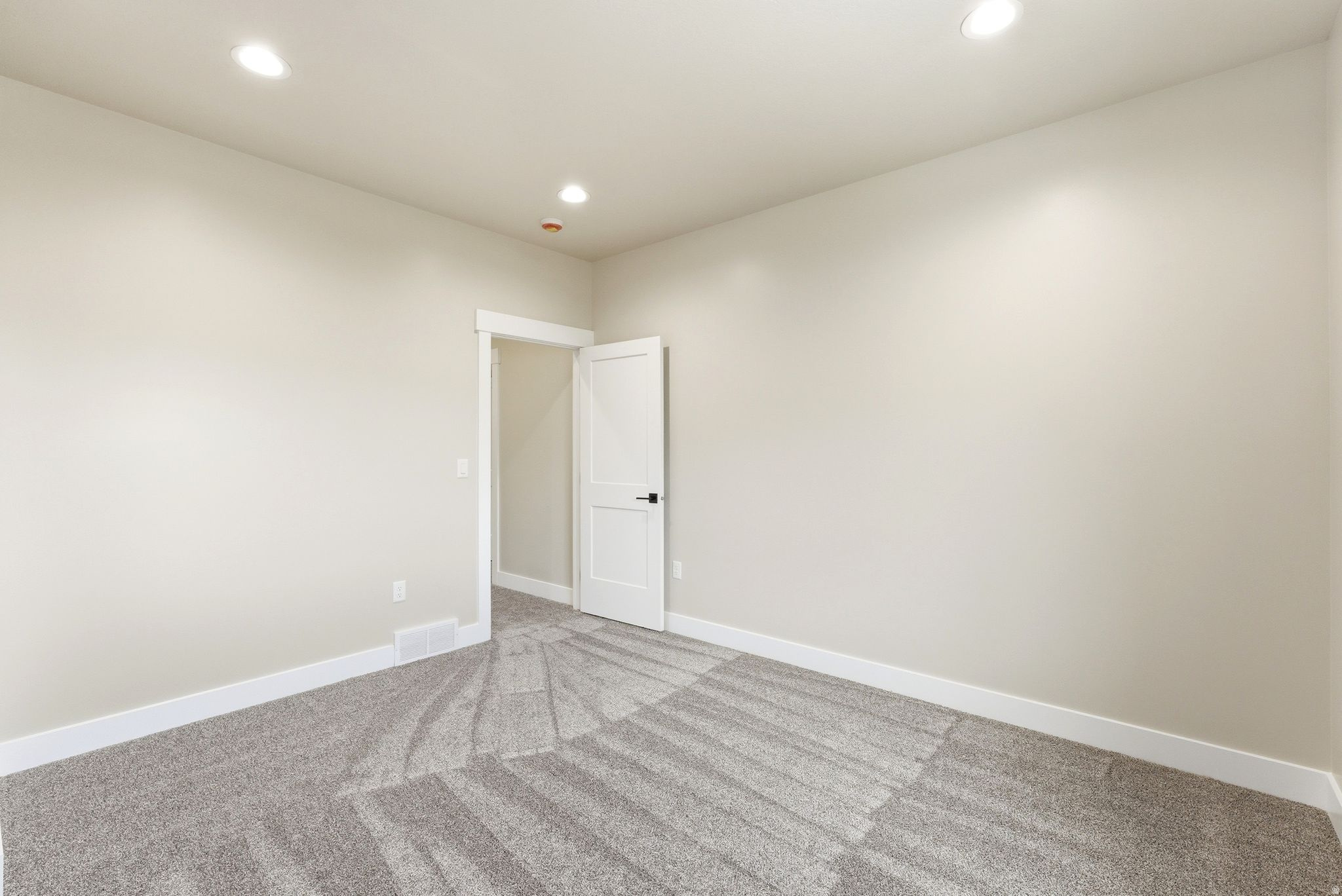 MOUNTAIN HORIZON - Residential Income