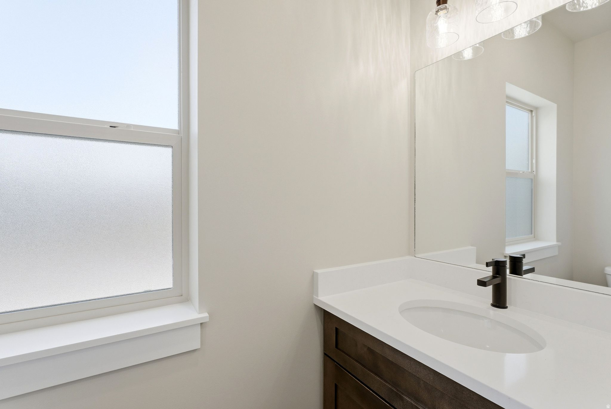 MOUNTAIN HORIZON - Residential Income