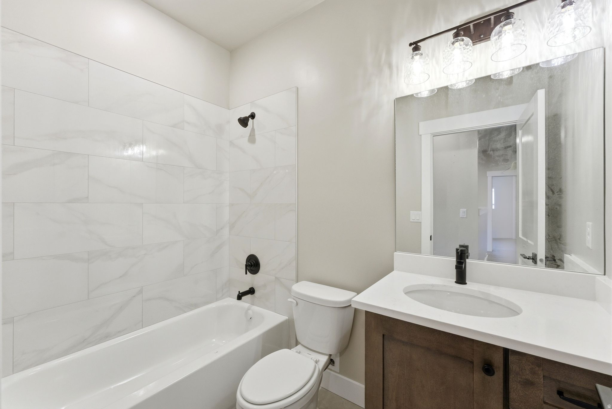 MOUNTAIN HORIZON - Residential Income