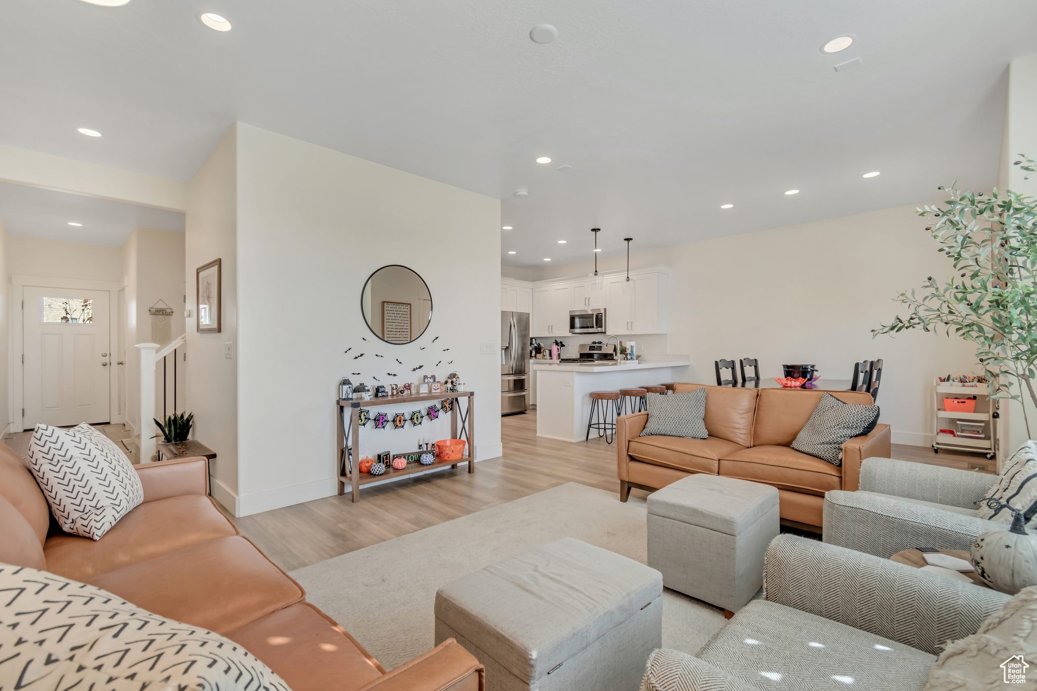 RIDGEVIEW - Residential