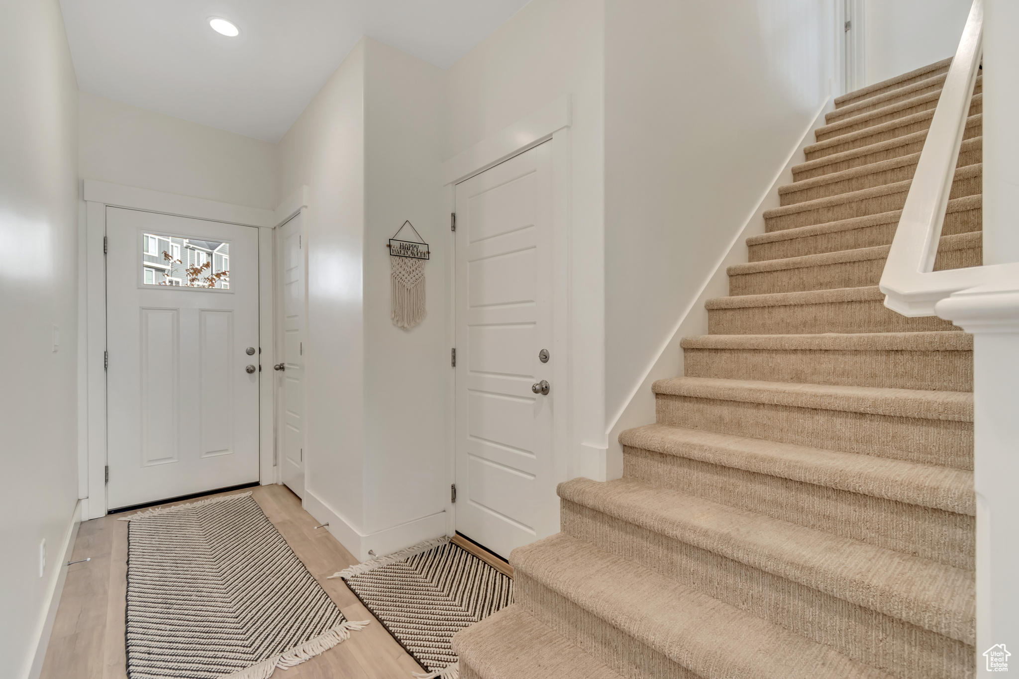 RIDGEVIEW - Residential