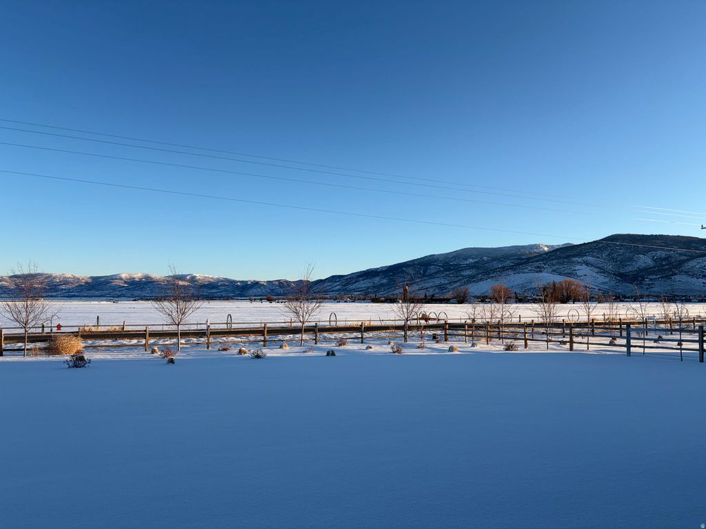 Photo of 943 HART LOOP, Francis, UT 84036 (MLS # 2147640)