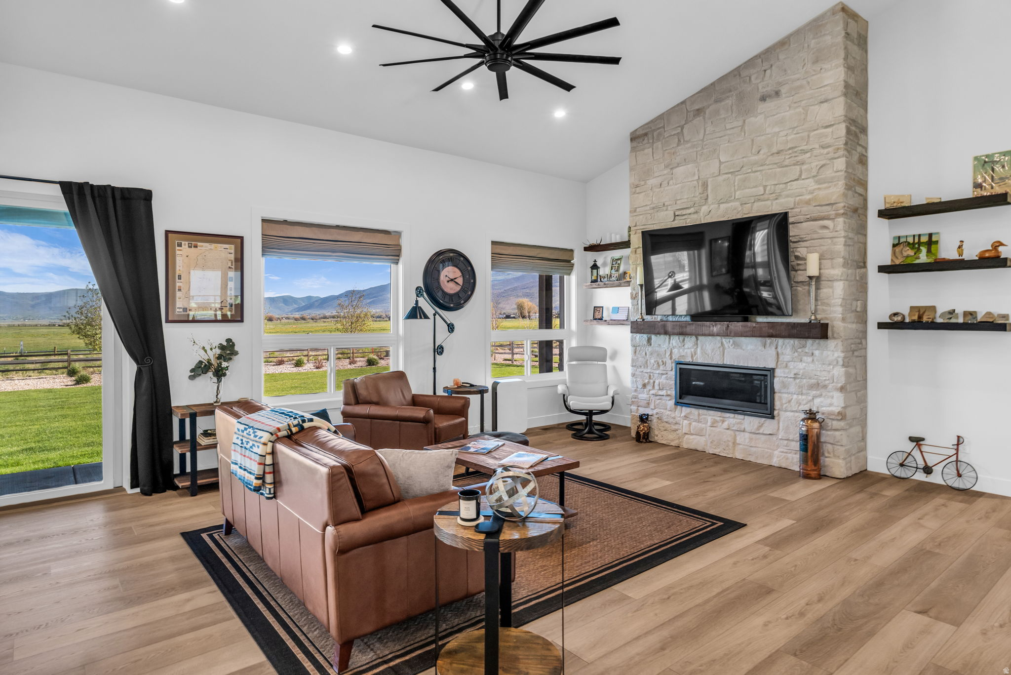 HART CROSSING - Residential