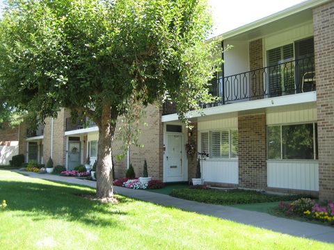 Tiny photo for 829 E THREE FOUNTAINS DR #267, Murray, UT 84107 (MLS # 2139565)