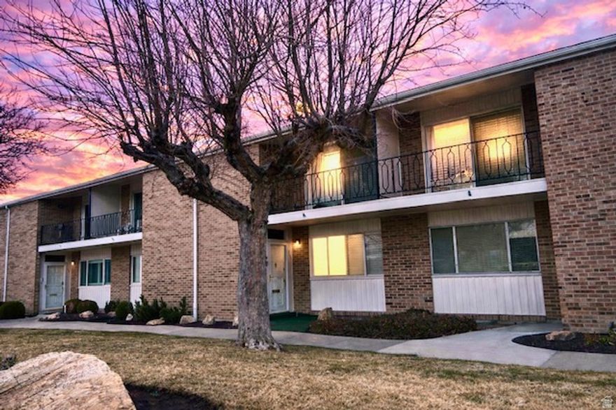 OPEN HOUSE SAT 11-2. No Showings until open house. Beautiful and quiet Townhome condo. Wonderfully maintained and updated, Owner bought it new. BEST VIEWS in the complex. Enjoy the sunset right on your balcony.  Ready to go. Updated kitchen and baths, windows and furnace. Plantation shutters. Nice Washer/Dryer/Fridge included. Easy to see on short notice.