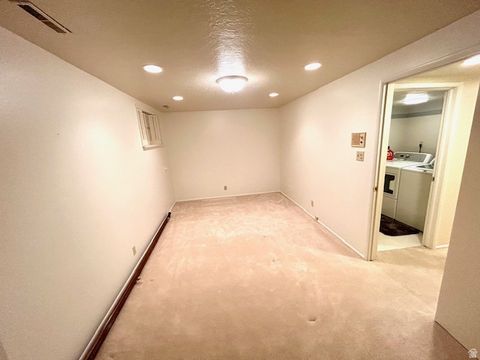 Tiny photo for 829 E THREE FOUNTAINS DR #267, Murray, UT 84107 (MLS # 2139565)